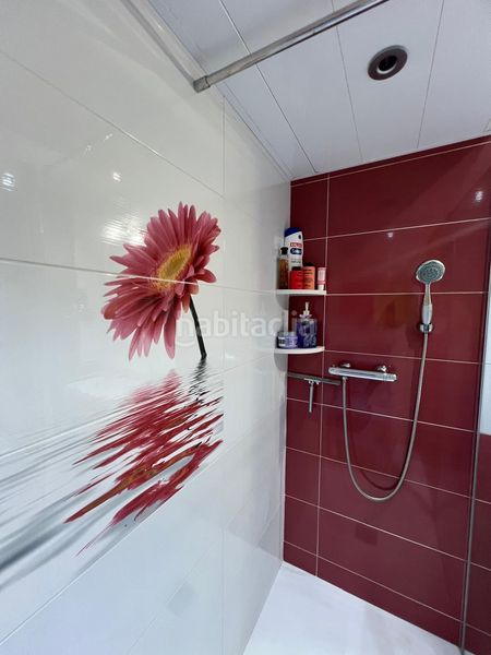 Foto 9f4be4fb-d46d-4644-8e5b-72875e410e0f. Pis amb piscina a Els Pins Blanes