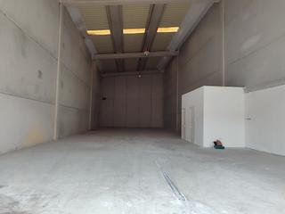 Lloguer Nau industrial a La Paz. Nave en alquiler junto a-92 y se-40