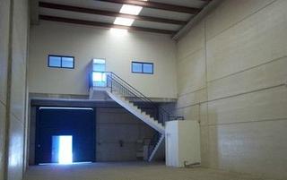 Lloguer Nau industrial a Calle los palillos seis 2. Nave en alquiler junto a-92 y se-40