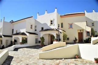 Maison jumele en Campo de Mijas. Tu nuevo hogar te espera en la sierrezuela, el coto, mijas costa