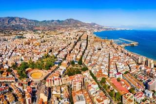 Àtic a Puerto Deportivo. Ático dúplex con vistas panorámicas y al mar en pleno centro de