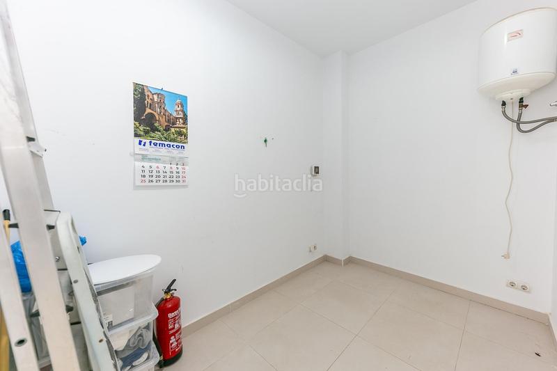 Foto 65ea2f36-f6f9-4b9b-ae9f-f7a2cacd4239. Local comercial en calle molino 4 local en pleno centro en Fuengirola