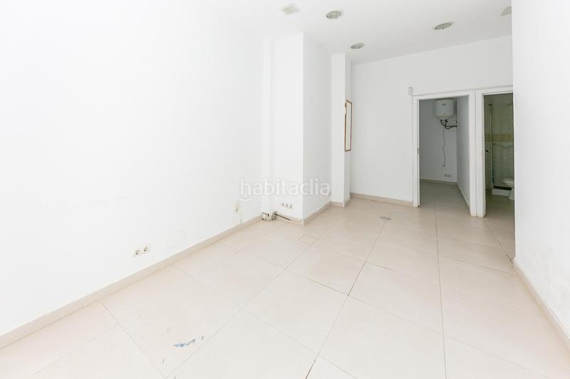 Foto 7150b02f-e1af-47a7-a657-1ff3f7281265. Local comercial en calle molino 4 local en pleno centro en Fuengirola