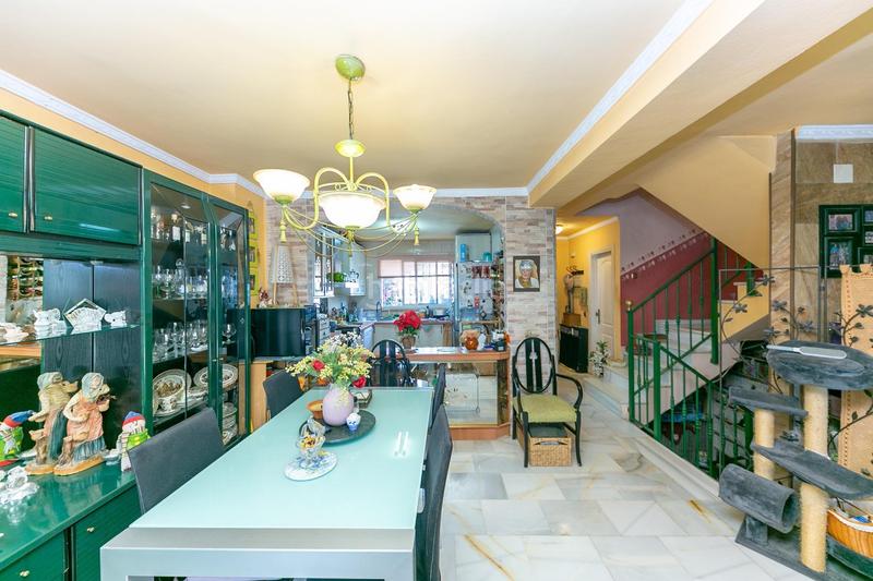 Foto 52e8ba9e-ab65-4e48-883e-425a4f364d0e. Casa a schiera con parcheggio piscina in Mijas pueblo Mijas