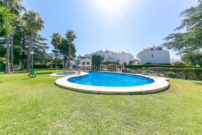 Foto f8cf6915-3687-4e78-a78e-dd89859230c7. Casa adossada amb aparcament piscina a Mijas pueblo Mijas