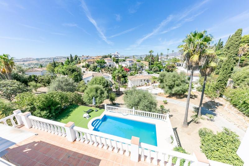Foto a2f7bb46-d41d-48d8-bf8a-206a02c64efd. Chalet villa con terreno divisible y gran potencial en la sierrezuela en Mijas
