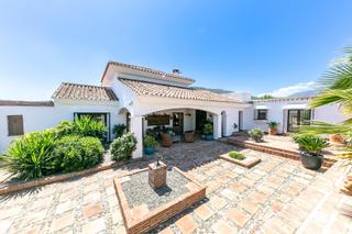 Mas à Camino entrerríos. Encantadora finca rústica en entrerríos, mijas costa  espacio, e
