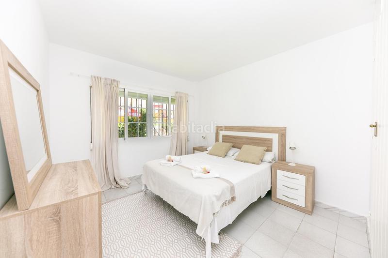 Foto 32518288-0a4d-4974-a5e6-246d0a9c7835. Apartamento en calle orquideas las 1 bonito apartamento junto al mar en Fuengirola