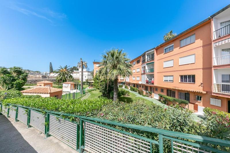 Foto ff3b4da3-50f6-4310-a4b7-50bb619b2eff. Apartamento en calle orquideas las 1 bonito apartamento junto al mar en Fuengirola