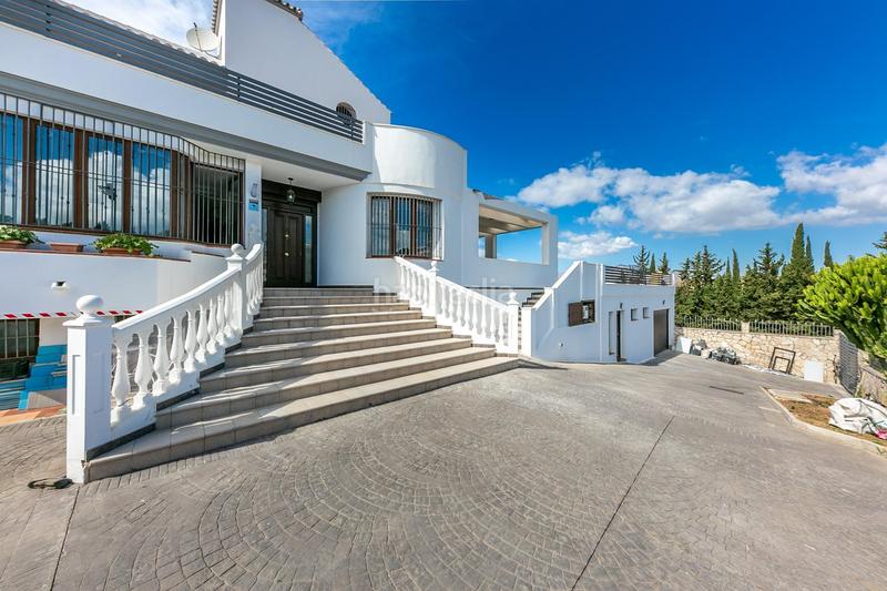 Foto 46b0619a-90d0-4c38-89f3-4242a1538a6c. Chalet con piscina in campo de Mijas Mijas