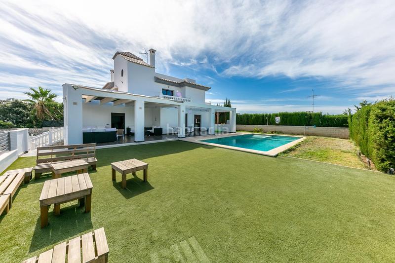 Foto 6401819f-1f86-44ee-ade3-d8a9fc6a58bf. Chalet con piscina in campo de Mijas Mijas