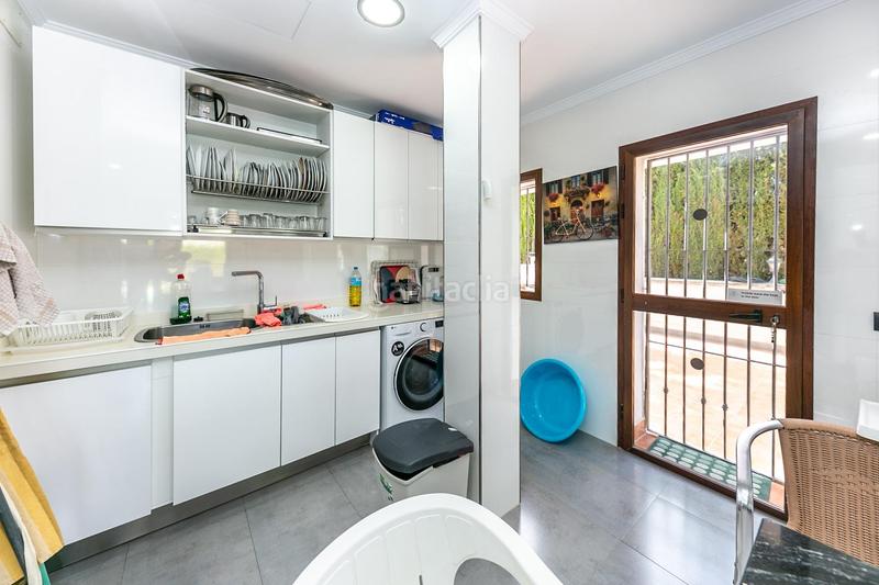 Foto 8415932f-5e88-44b5-943d-22686a95ca91. Chalet con piscina in campo de Mijas Mijas