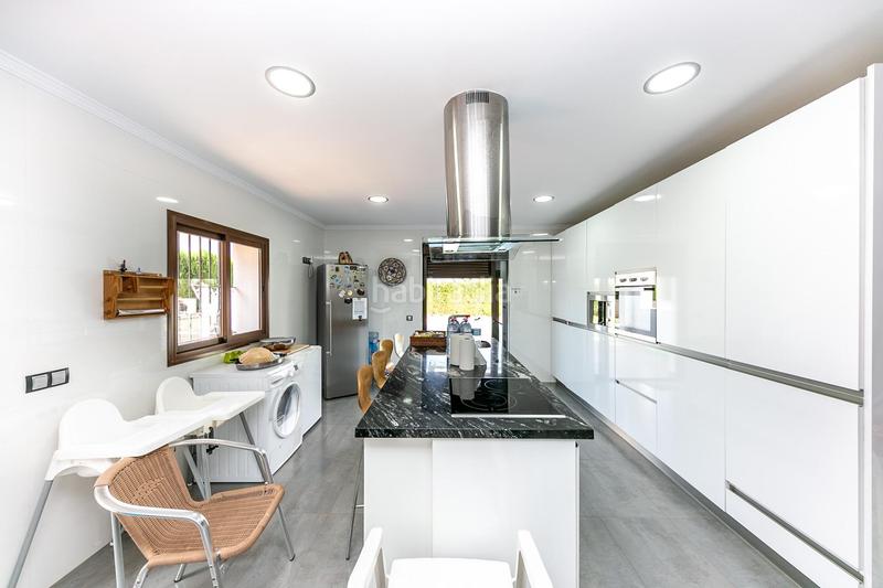 Foto 96ffe7ce-1cca-4f50-a069-d51d70d03a5b. Chalet con piscina in campo de Mijas Mijas