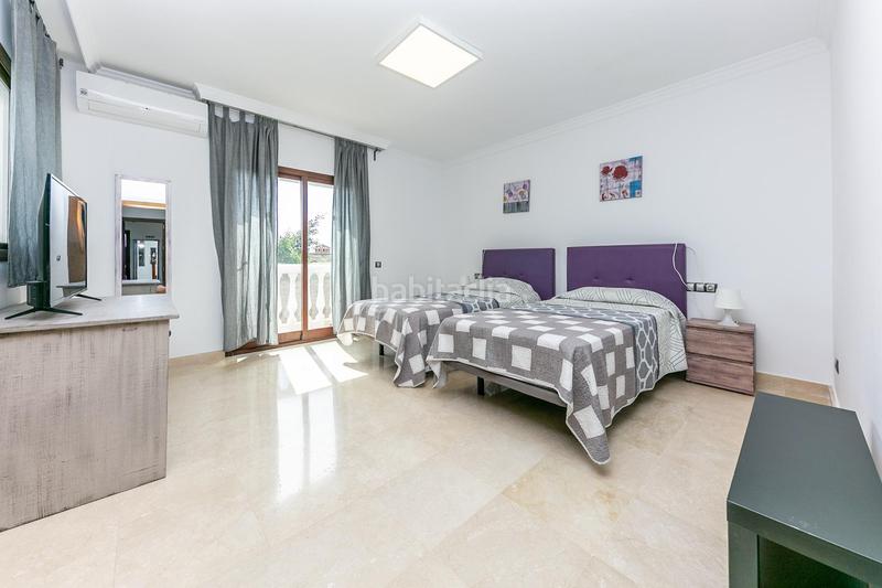 Foto cb742183-b557-4a5a-b7f3-f9b3a4271bac. Chalet con piscina in campo de Mijas Mijas