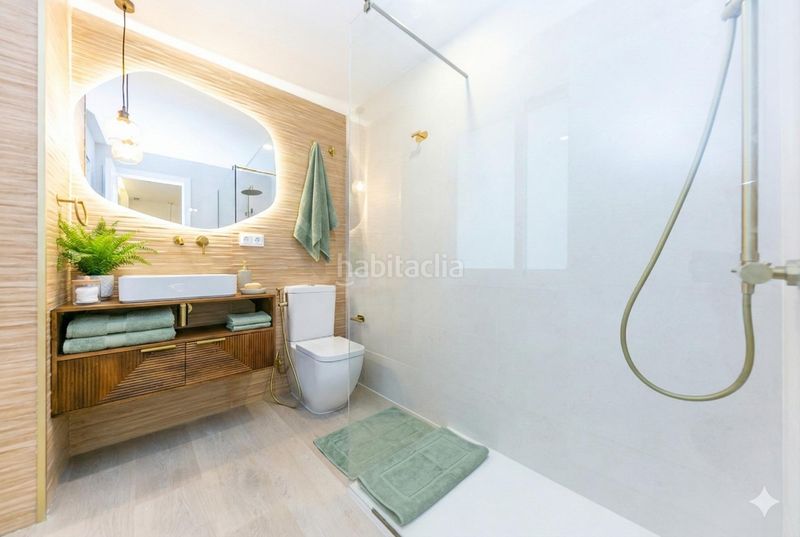 Foto 00bfd35a-cd4f-4e25-978e-4ca11363df44. Apartament amb aparcament a Centro ciudad Fuengirola