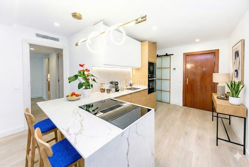 Foto 733f276d-dc9c-414a-bf29-6d0ff58486b7. Apartament amb aparcament a Centro ciudad Fuengirola