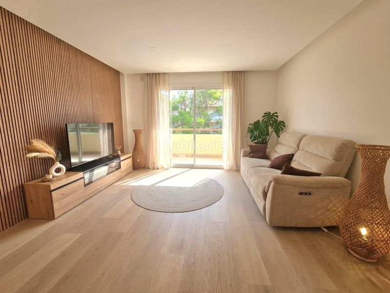 Foto a4d6031f-4e59-4860-a453-f37aeb6c58bd. Apartament amb aparcament a Centro ciudad Fuengirola