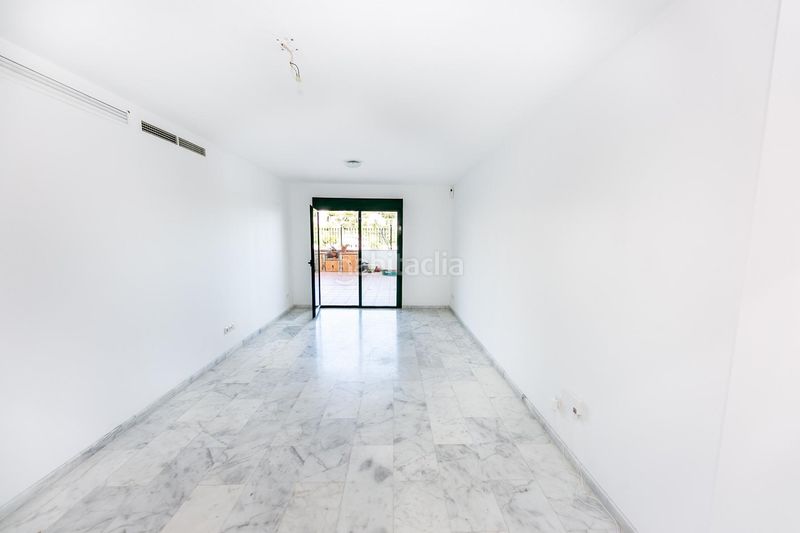 Foto 09f5e967-adf0-4e45-b92a-3ccfcf960587. Planta baixa amb calefacció aparcament piscina a Fuengirola