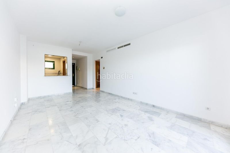 Foto 46ca4102-ed94-4ae9-87d8-8ffc9fe88343. Planta baixa amb calefacció aparcament piscina a Fuengirola