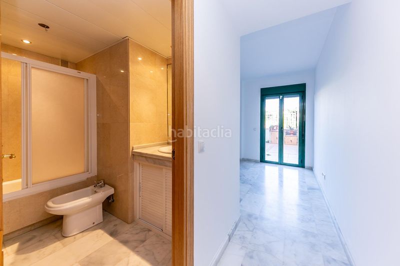 Foto f9ee6f7b-a18c-48b9-8bf1-60fea0fd4883. Planta baixa amb calefacció aparcament piscina a Fuengirola