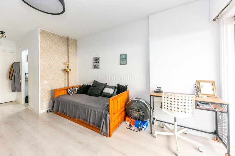 Foto d12636fa-ed10-4a05-a3be-31085fc8f0a4. Estudi a avenida gamonal 4 a Parque de la Paloma Benalmádena