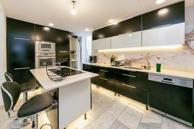 Foto a2c5a876-3d87-45cd-9200-b423477ec2a0. Casa a Arroyo de la Miel Benalmádena