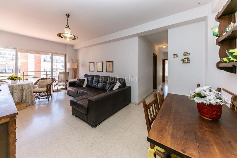 Foto 9c53b8ed-3772-4f9b-b3c8-8b991ac6738a. Pis a calle hermanos pinzon 4 a Puerto Deportivo Fuengirola