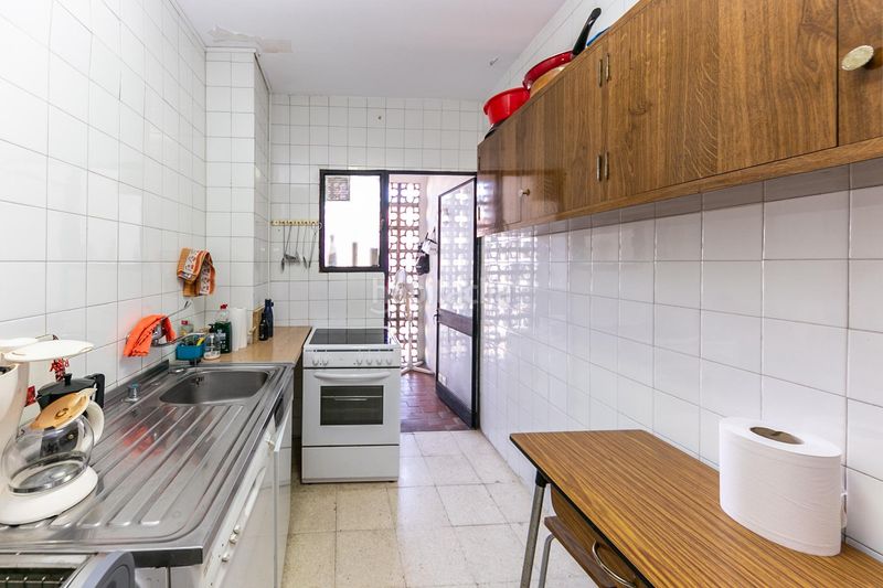 Foto b559b9fe-dbbf-4aed-9d08-c8dfed5228c4. Pis a calle hermanos pinzon 4 a Puerto Deportivo Fuengirola