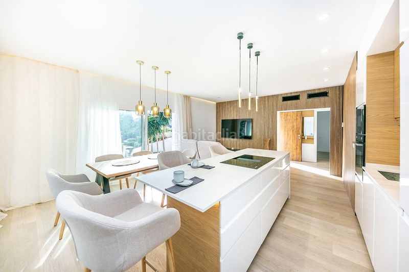 Foto 4491f16f-2c02-47b5-b6d2-2c337e88a7e4. Casa amb aparcament piscina a Torreblanca del Sol Fuengirola