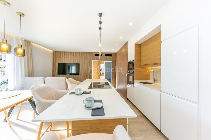 Foto cce5c94c-7fec-4b73-add8-4cf158b89258. Casa amb aparcament piscina a Torreblanca del Sol Fuengirola