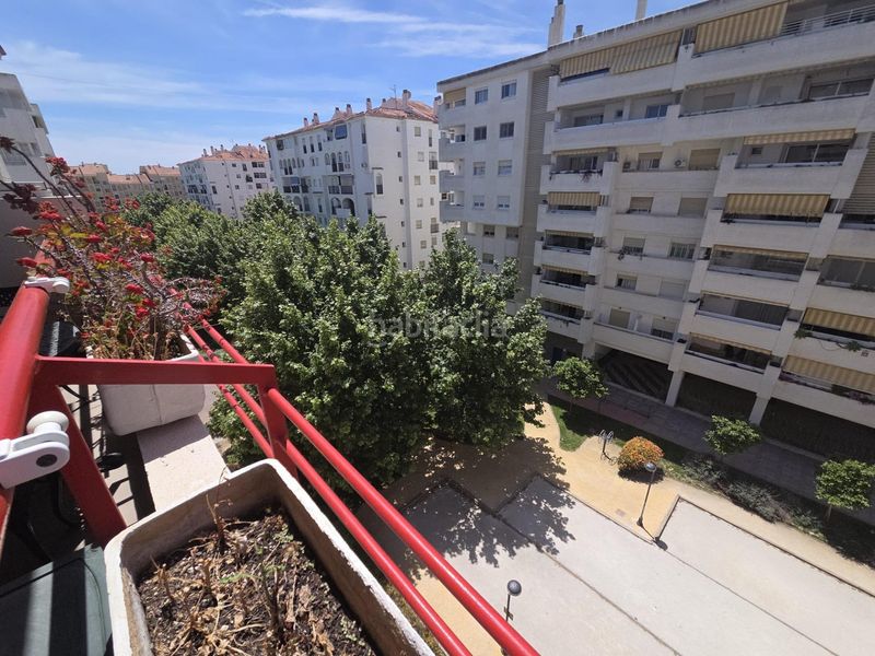 Foto a7bc672a-ff52-4820-9b95-aa6cdbabf25a. Apartament amb aparcament a Centro ciudad Fuengirola