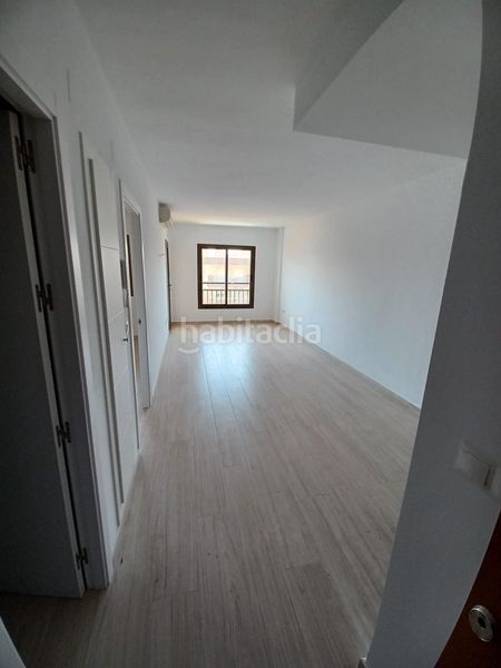 Foto af571b63-bdbb-49e1-8a35-b6661fe72bb8. Apartament amb piscina a Playa de los Boliches Fuengirola