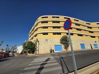 Posto auto in Torremuelle. Plaza de garaje frente a la playa