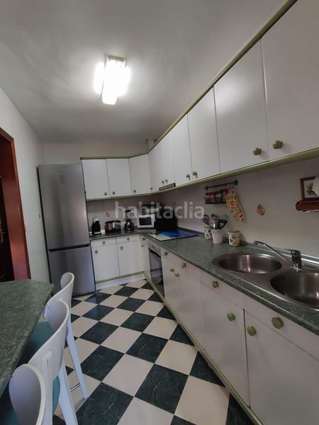 Foto cc00402c-4a58-4a7e-a020-57c356656e25. Apartament amb piscina a Centro ciudad Fuengirola