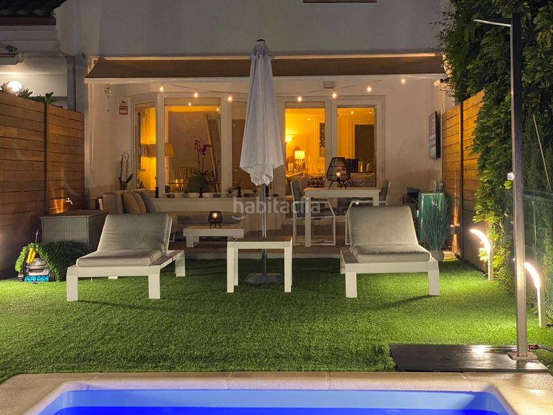 Foto 49134443-ccdf-4a9d-a964-86bf64382c84. Casa aparellada amb calefacció aparcament piscina a Benalmádena