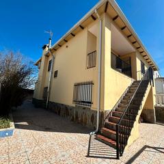 Xalet  Calle ciudad real. Vivienda ideal para