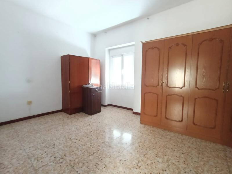 Foto 336cb531-e2ae-4a37-8674-4ea326f16779. Casa adossada a Consuegra