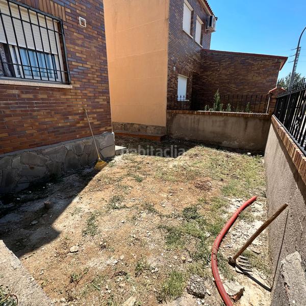 Foto 922bf6c0-c1ba-4cab-87c7-a652aa37c771. Casa aparellada amb aparcament a Casar de Escalona (El)