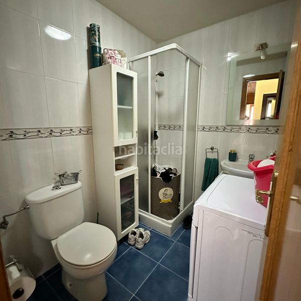 Foto 288adf89-bb19-4bec-9af6-6a3ca0285c75. Pis amb calefacció aparcament piscina a Fuensalida