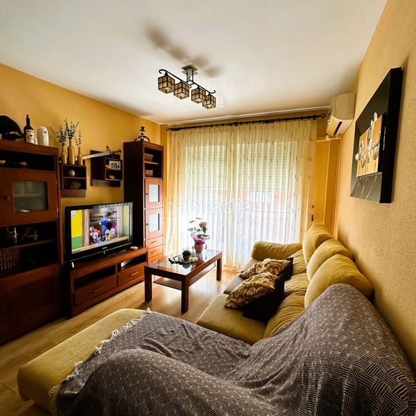 Foto 2db1c8e7-14b5-494e-aad2-710dc0ba3bc8. Pis amb calefacció aparcament piscina a Fuensalida