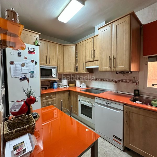 Foto 5f52211a-7731-4944-8163-31cbadd5881d. Pis amb calefacció aparcament piscina a Fuensalida