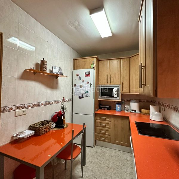 Foto 9060bdea-a33c-4d8e-afe2-fc1967e116d4. Pis amb calefacció aparcament piscina a Fuensalida