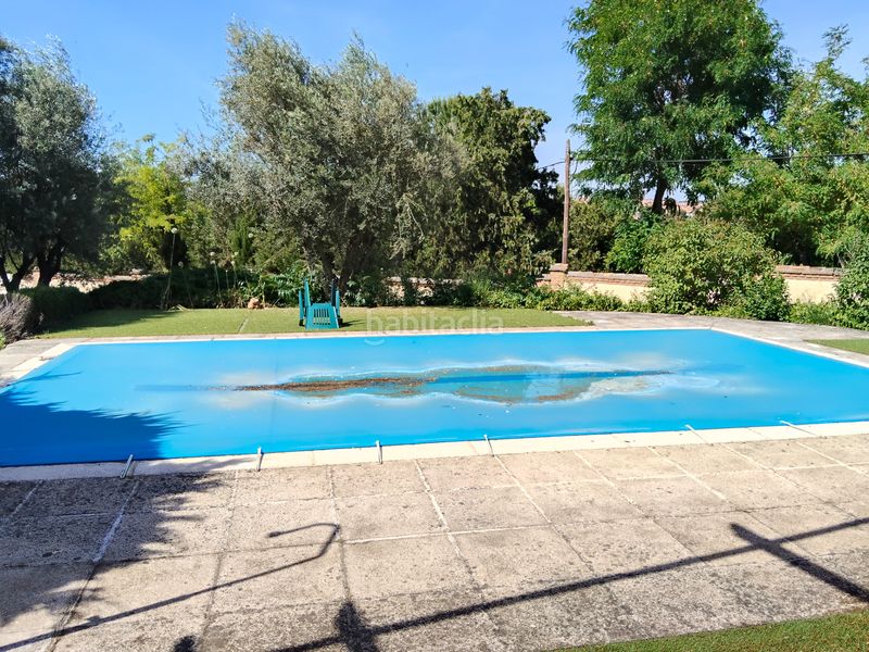 Foto bd378fe5-d161-4c30-a91f-6117ef873051. Xalet amb xemeneia calefacció aparcament piscina a Toledo