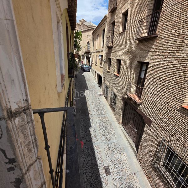 Foto bf861369-8e21-4cbf-8b17-11f210517fd5. Pis a Casco Histórico Toledo