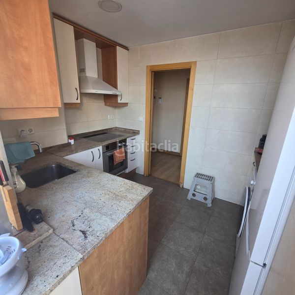 Foto 0a6a5be7-980d-4453-a891-458944cf19b9. Penthouse with heating parking in Ventas Madrid