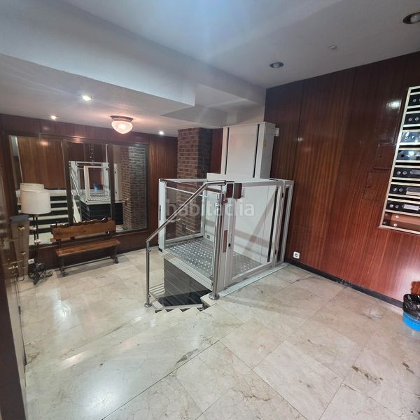 Foto 234432a2-15bd-4bd5-947e-88d66223e9b4. Penthouse with heating parking in Ventas Madrid