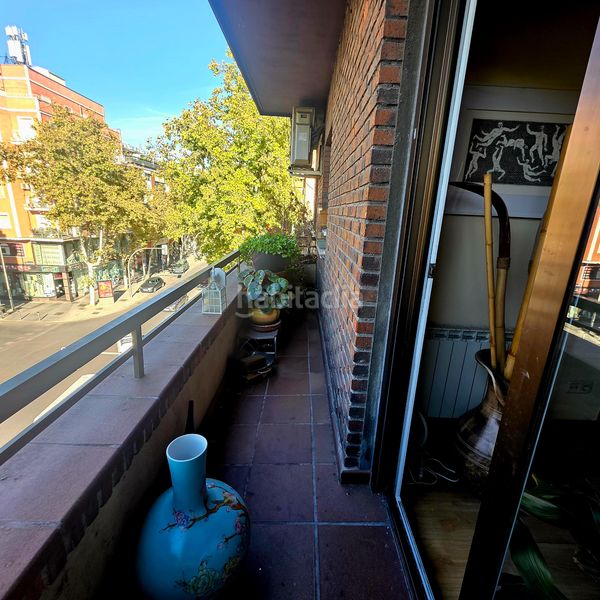 Foto cc9cab31-9ece-420b-a9c2-edf98fcbdf71. Penthouse with heating parking in Ventas Madrid