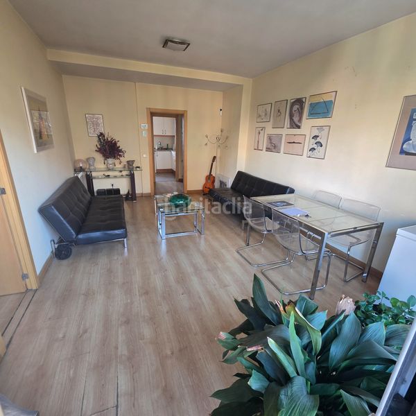 Foto ecbacc98-3486-4e2f-9b66-a242be3ef47e. Penthouse with heating parking in Ventas Madrid