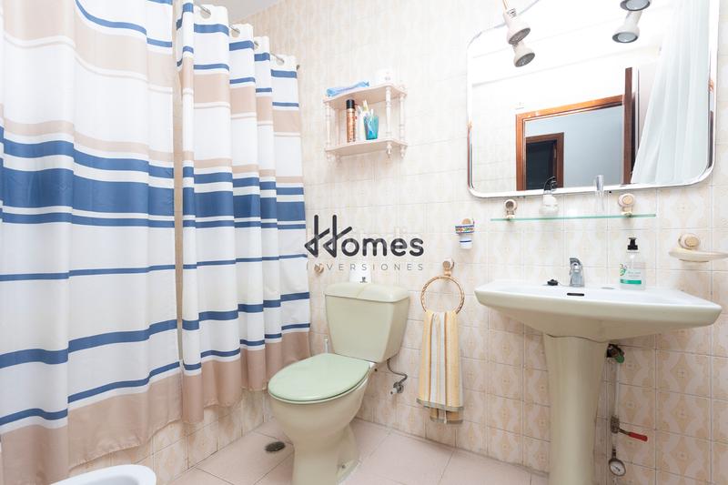 Foto 0c5f1af2-404e-457f-b04c-1339e4e59fad. Xalet amb xemeneia calefacció aparcament piscina a Santa Cruz del Retamar