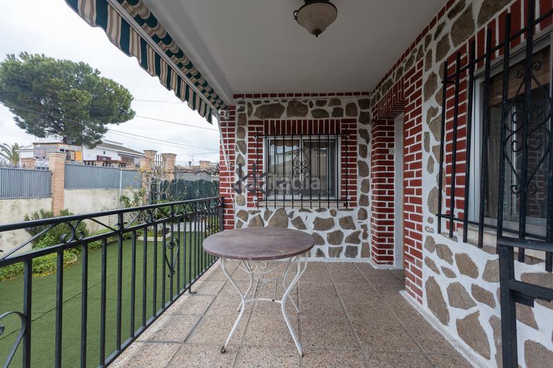 Foto 3a7fb4f4-76e4-4c23-9bbc-e347e957212f. Xalet amb xemeneia calefacció aparcament piscina a Santa Cruz del Retamar